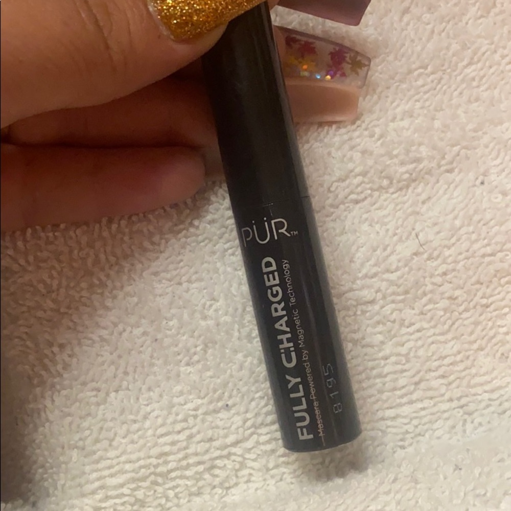 mascara